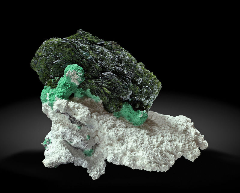 Volborthite with Malachite_Azurit and Dickite - Milpillas Mine_Sonora_Mexico.jpg