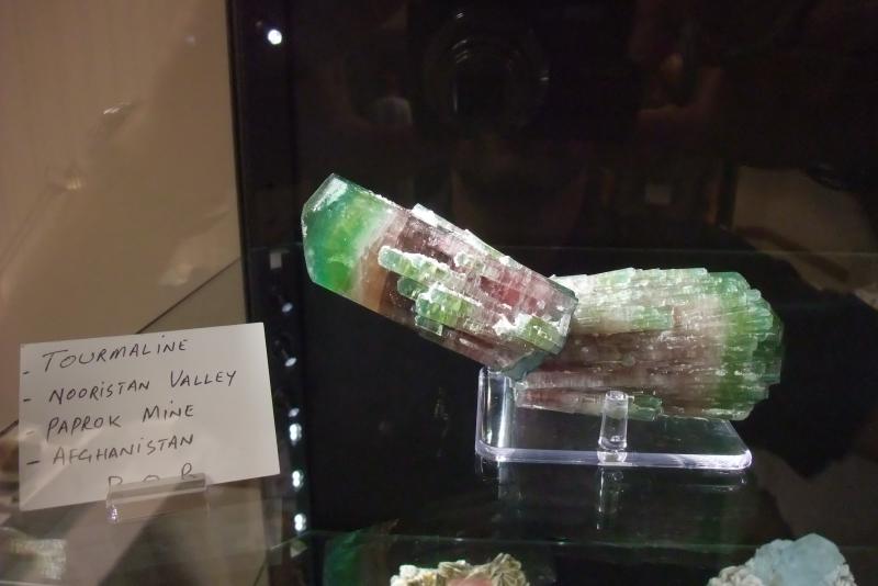 Tourmaline approx 25cm.JPG