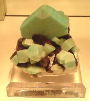 Twinned Amazonite.jpg