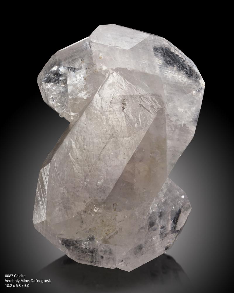 0018a 0087 Calcite Verchniy Mine, Dal'negorsk 1L.jpg