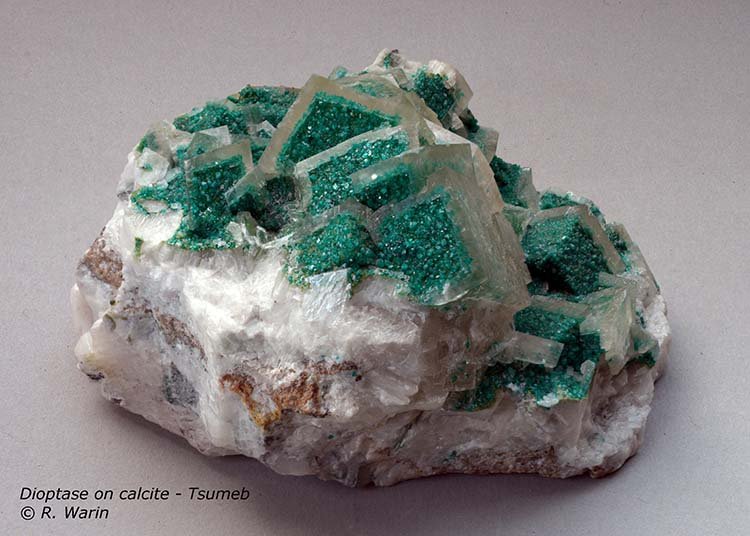 01-Dioptase_on_Calcite_Tsumeb-#2Ab_R.jpg