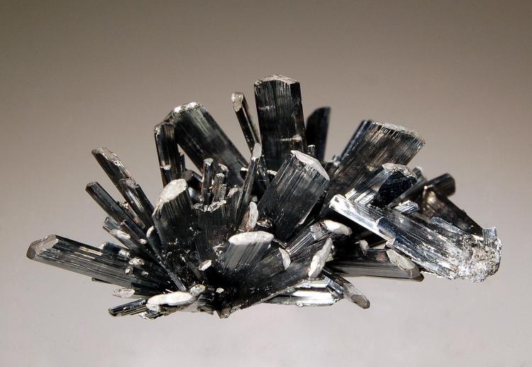 0249 Stibnite (2).jpg