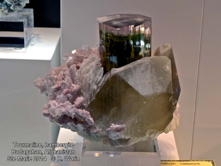 043-Hambergite-tourmaline_3148_R.jpg