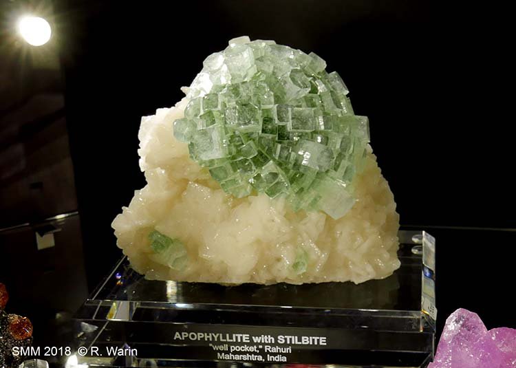 047-Apophyllite_20406_R.jpg