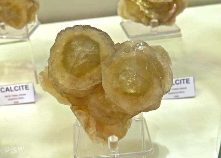 047-Calcite_20248_R.jpg