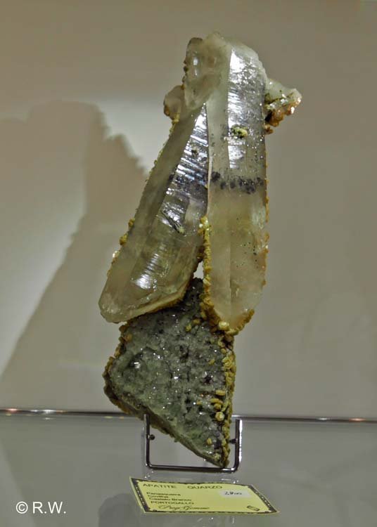 051-Apatite_20252#2_R.jpg
