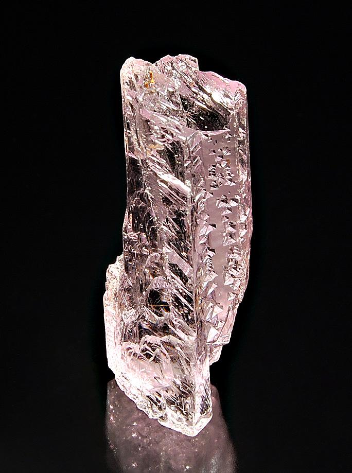 0550 Spodumene var. kunzite (2).jpg