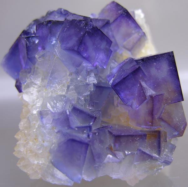 06042010PurpleFluoriteonQuartz2.jpg