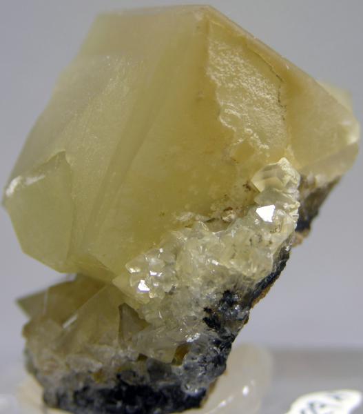 06232010TwinnedCalcite-4a.jpg