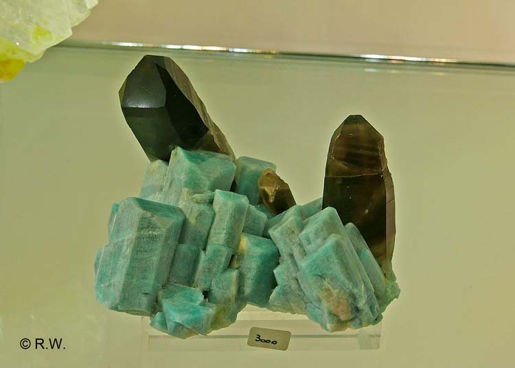 066-Amazonite_Quartz_20282_R.jpg