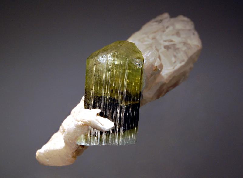 0677 Elbaite.jpg