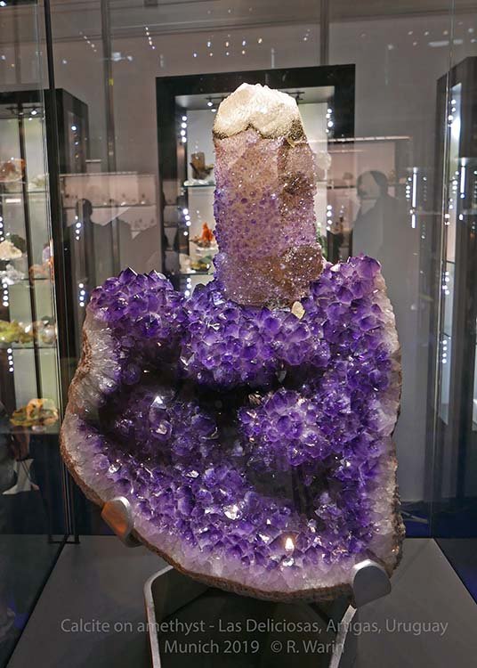 11-Calcite-on-amethyst-40676_R.jpg