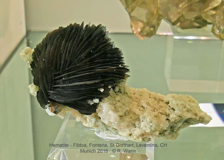 124-Hematite_20931_R.jpg