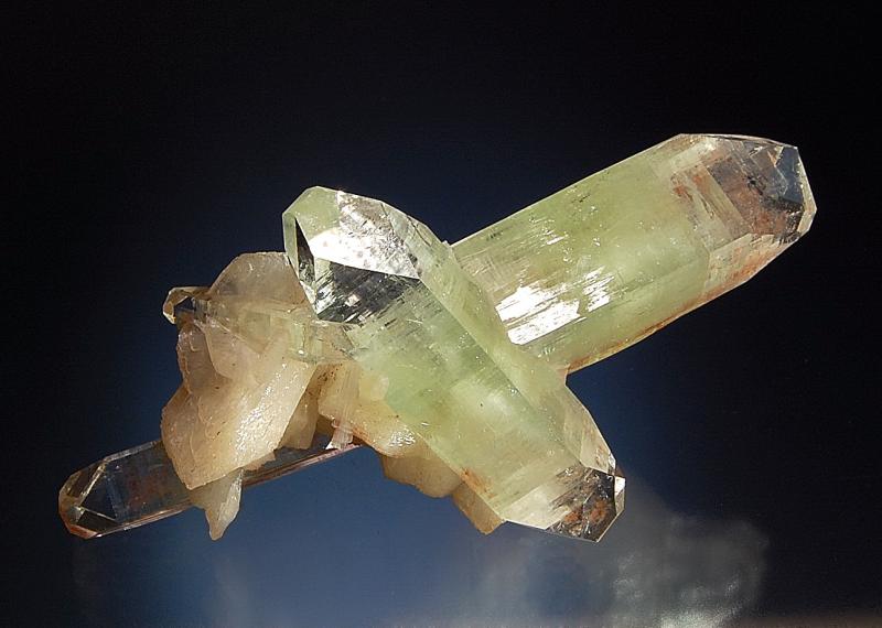 1420 Fluorapophyllite.jpg