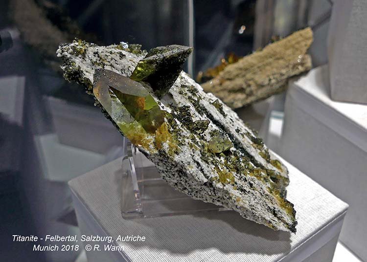 169-Titanite_30274_R.jpg