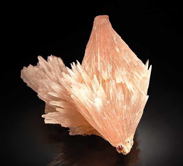 16)Strontianite - Minerva Mine, Illinois-(LR).jpg