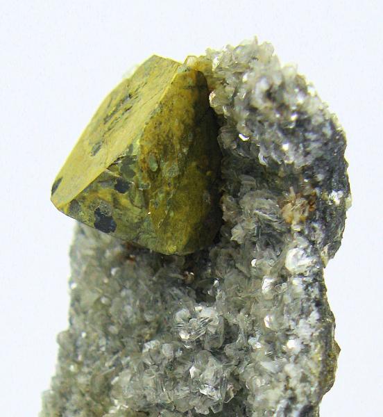 2273M-kesterite2.jpg