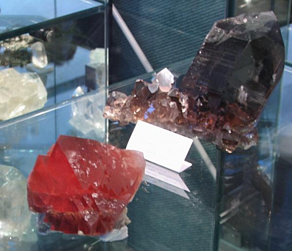 24 - Fluorite, Smokey Quartz, Massif Aiguille Verte.jpg