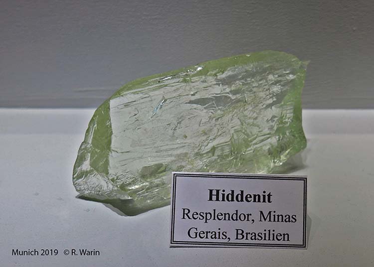 24-Hiddenite_40662_R.jpg