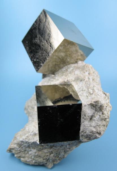 2780M-pyrite2.jpg