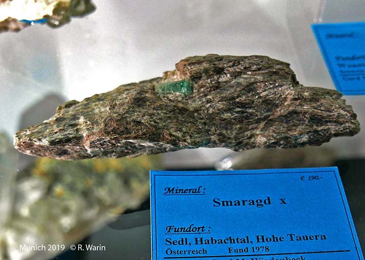 27-Emerald_40680_R.jpg