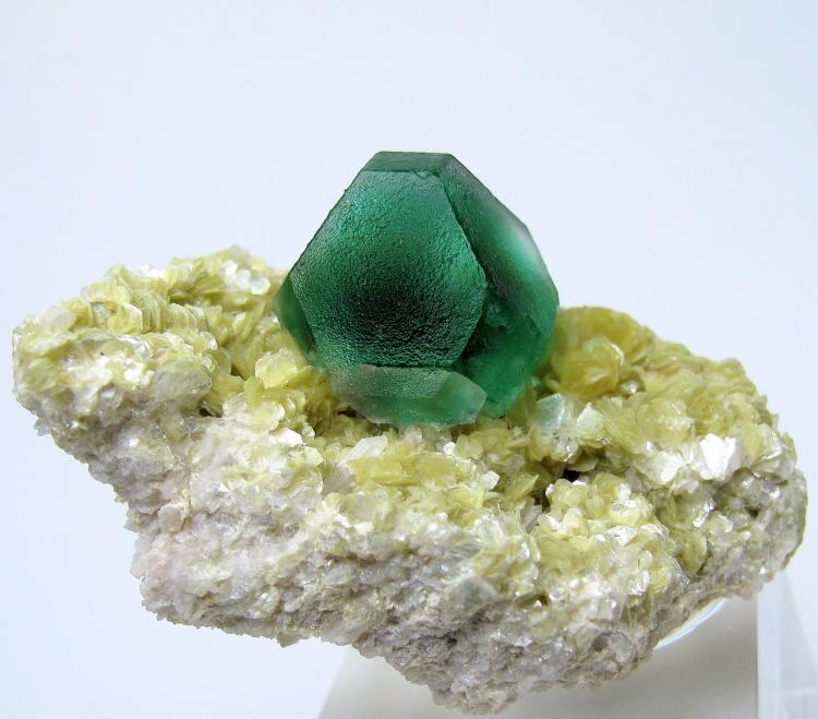 3192M-fluorite1.jpg