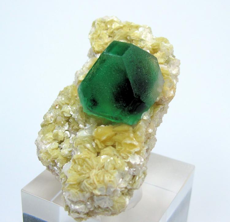 3192M-fluorite2.jpg