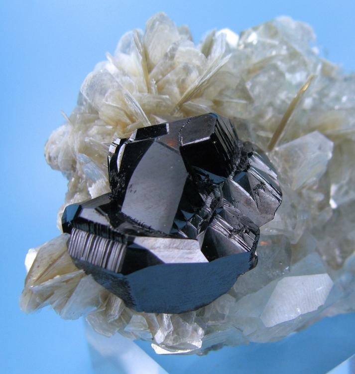 4446M-cassiterite1.jpg