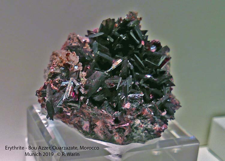 51-Erythrite_40698_R.jpg