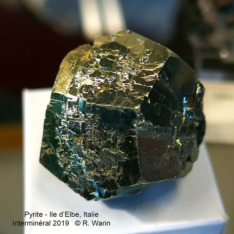 71-Pyrite_50331_R.jpg