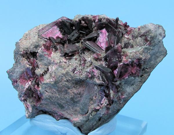 7308M-erythrite.jpg