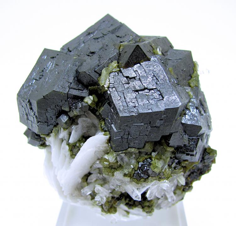 8131M-andradite1.jpg