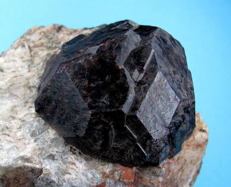 8177M-almandine1.jpg