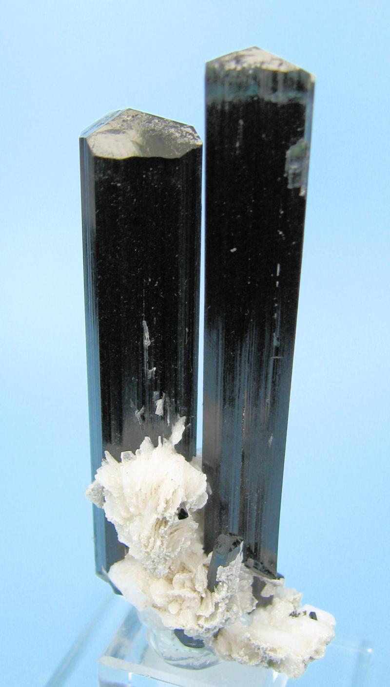 8205M-elbaite1.jpg