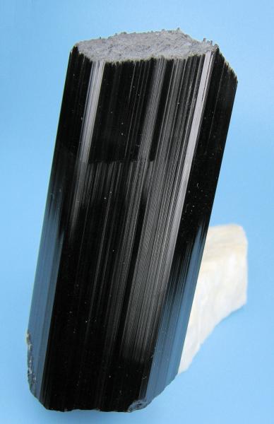 8283M-schorl.jpg