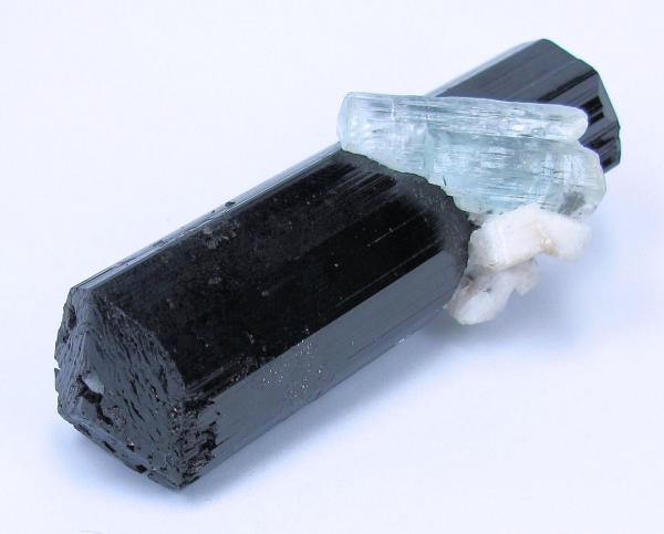 8295M-schorl1.jpg