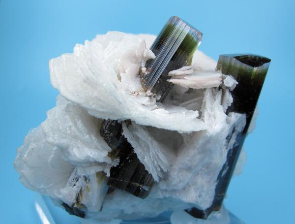 8297M-elbaite.jpg