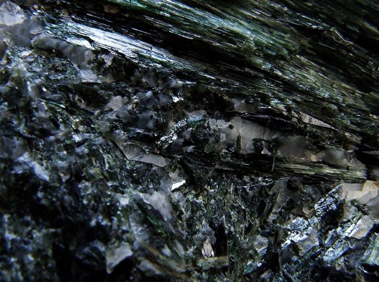 Actinolite (3).jpg