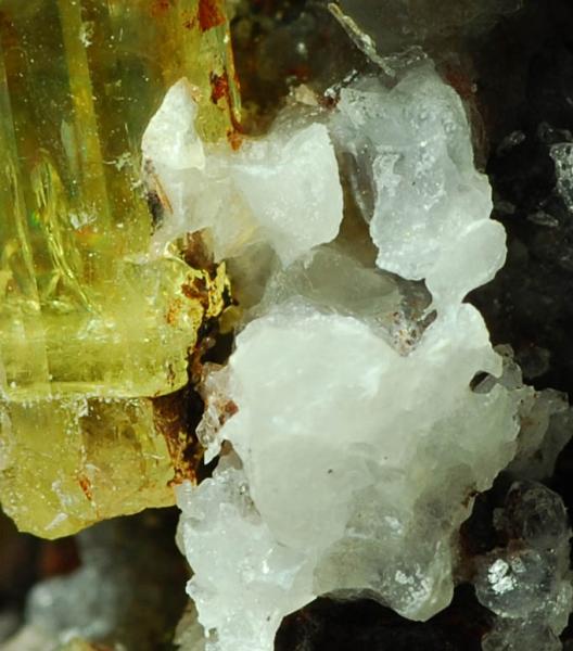 apatite_closeup.jpg