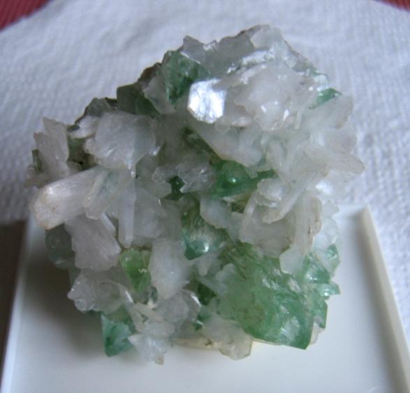 Apophyllite & Stilbite.jpg