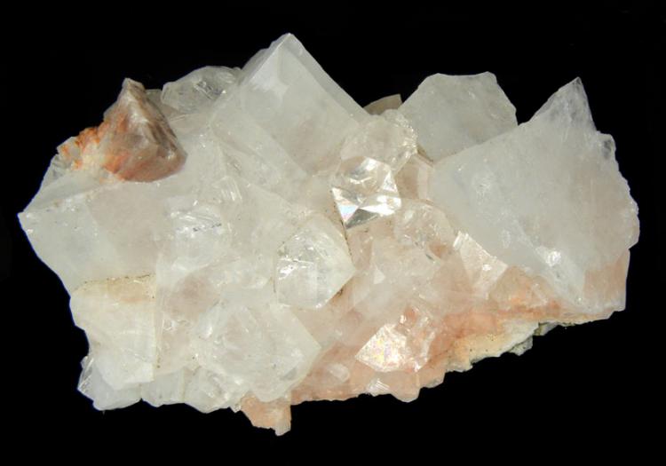 Apophyllite with Heulandite.jpg