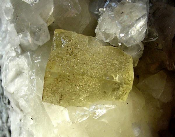 bel-wellin-fluorite3.jpg