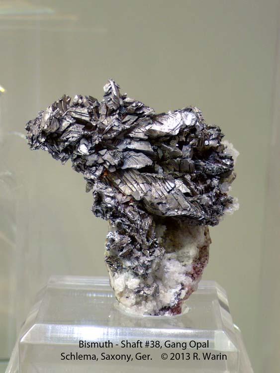 Bismuth_70945_R.jpg