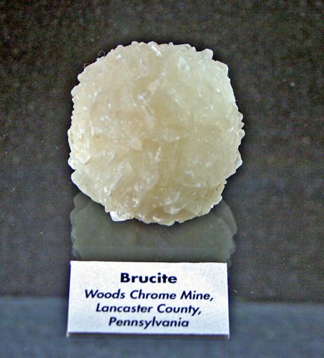 brucite copy.jpg