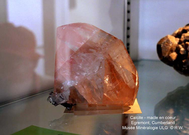 Calcite_20646_R.jpg