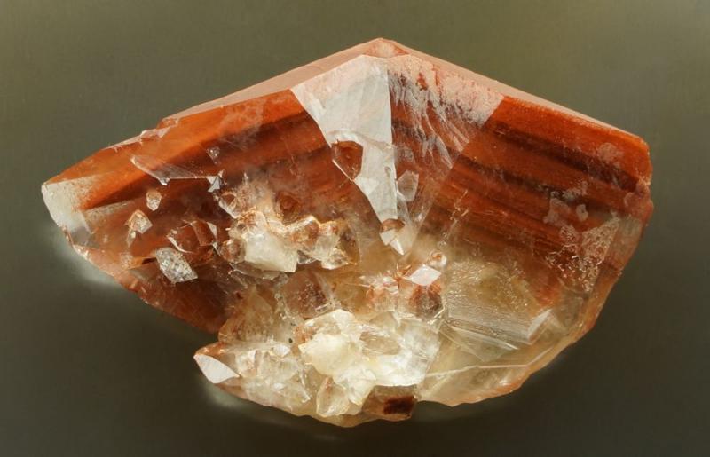 Calcite twin Cromhall 1.jpg