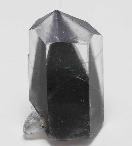 calcite_two_crystal_shapes.jpg