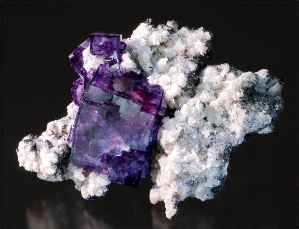 chinese fluorite on muscovite.jpg