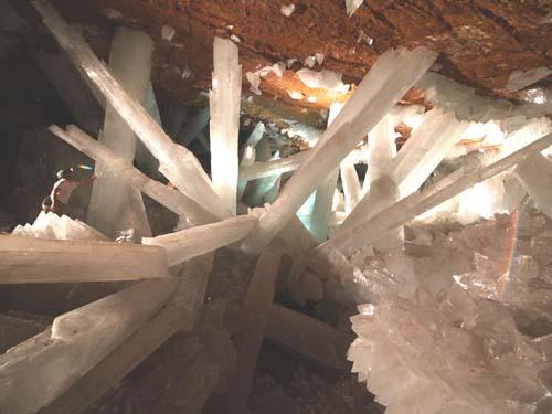 Crystal caves at Naica Chihuahua Mexico.jpg