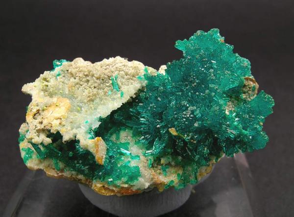 Dioptase - Mammoth-St. Anthony Mine Tiger Pinal County Arizona USA.jpg